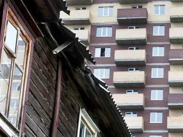 В России зафиксирована положительная динамика в расселении аварийного жилья - Минстрой России