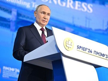Владимир Путин: «Нужно строить в России больше дорог и доступного жилья»