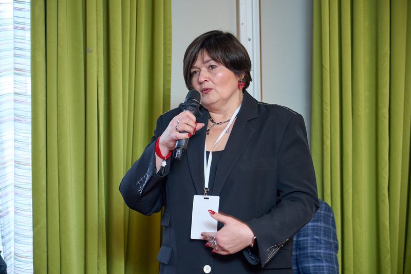 NIK08688