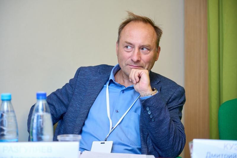 NIK08760